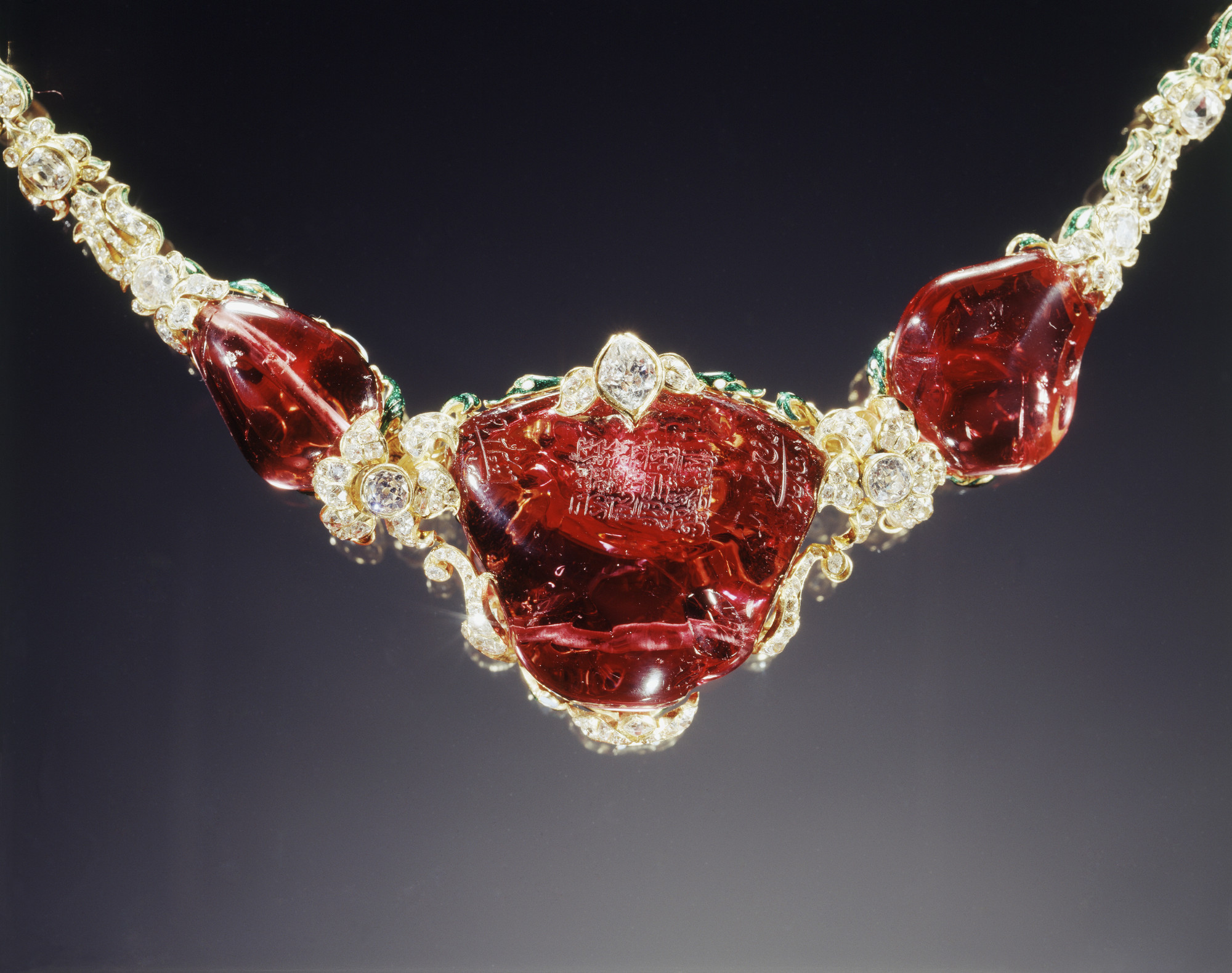 The 'Timur Ruby' necklace 1853 Spinels, diamonds, gold, enamel 50 cm long