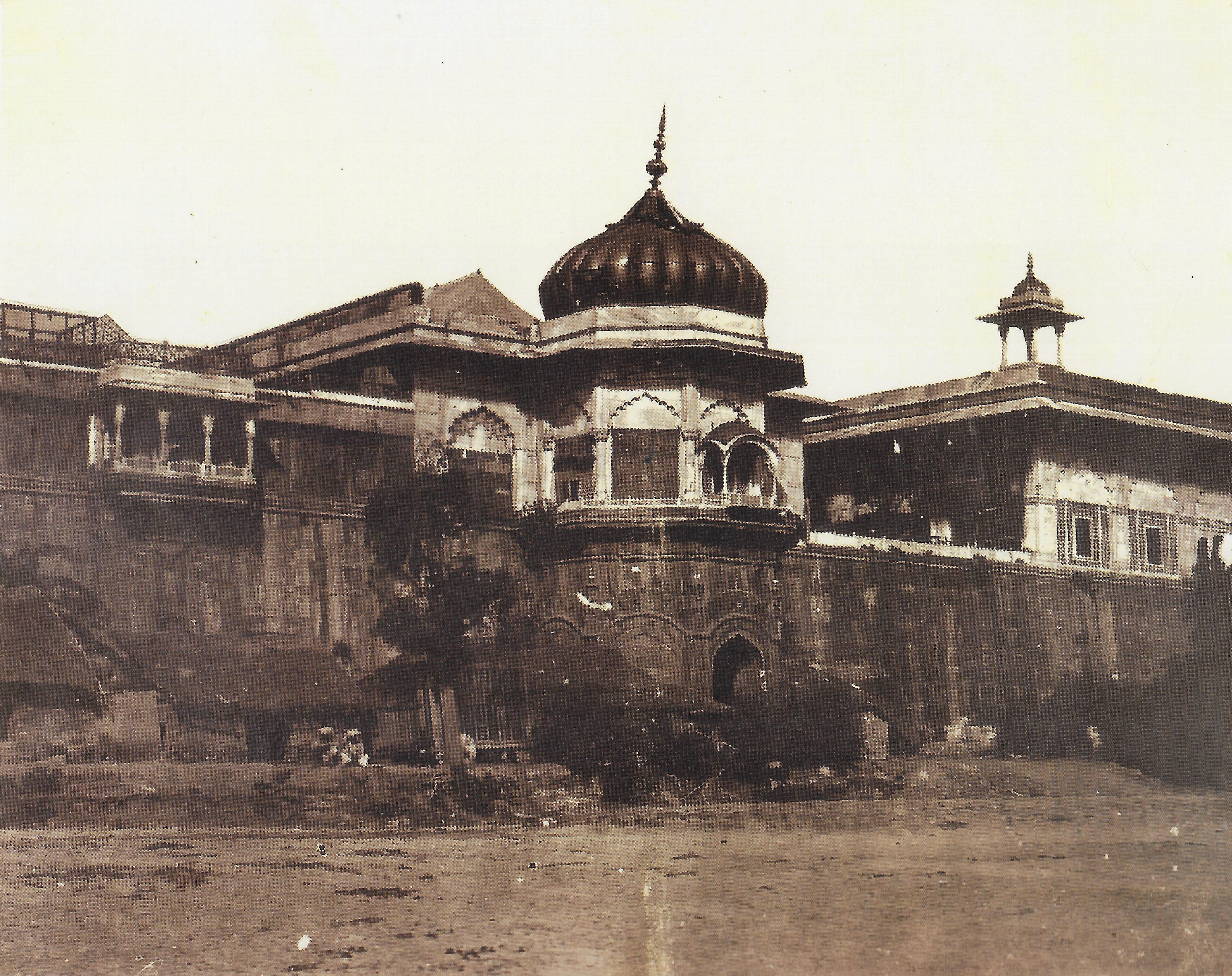 MUSAMMAN BURJ AND DIWAN-I KHAS
