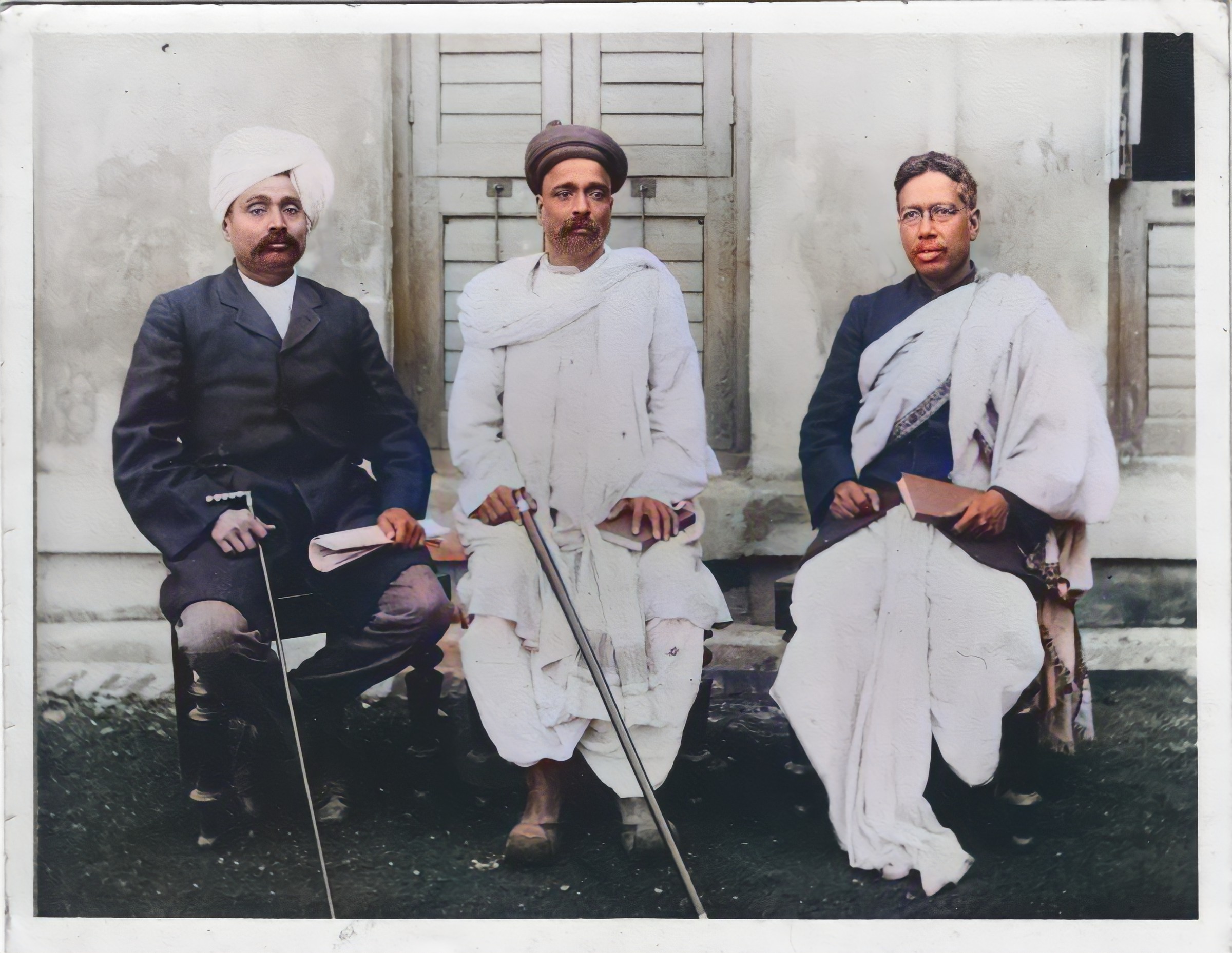 Lala Lajpat Rai (left) of Punjab, Bal Gangadhar Tilak of Maharashtra, and Bipin Chandra Pal of Bengal