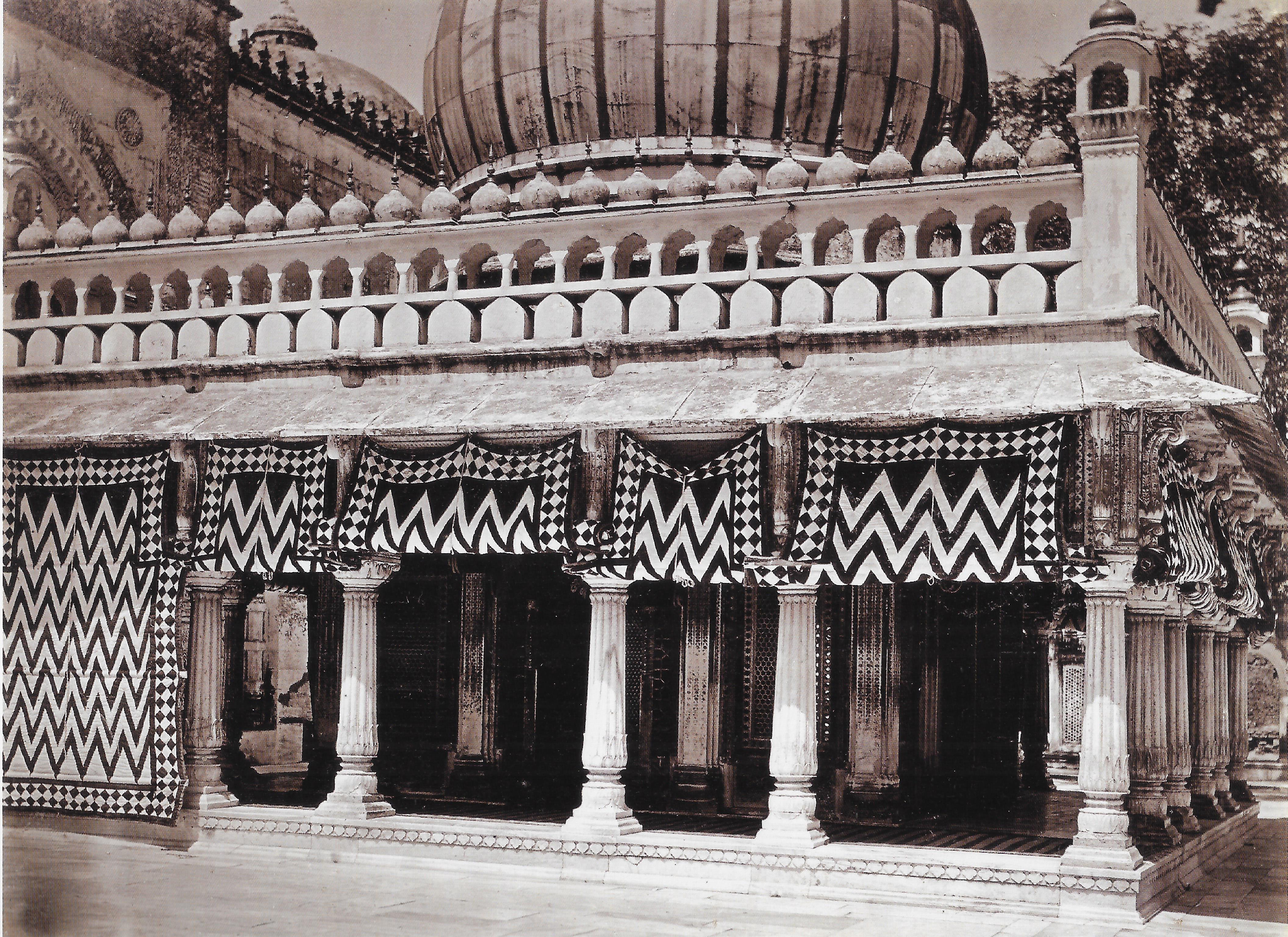 The Shrine of Nizamuddin Auliya