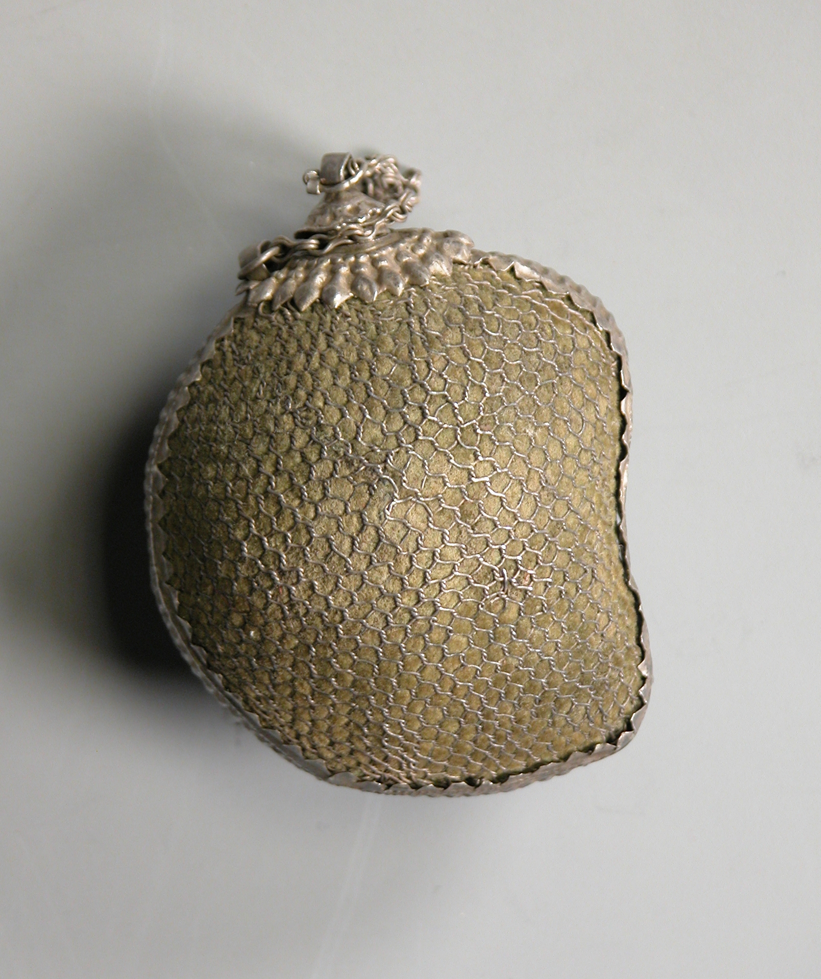 Vessel in the form of a Mango