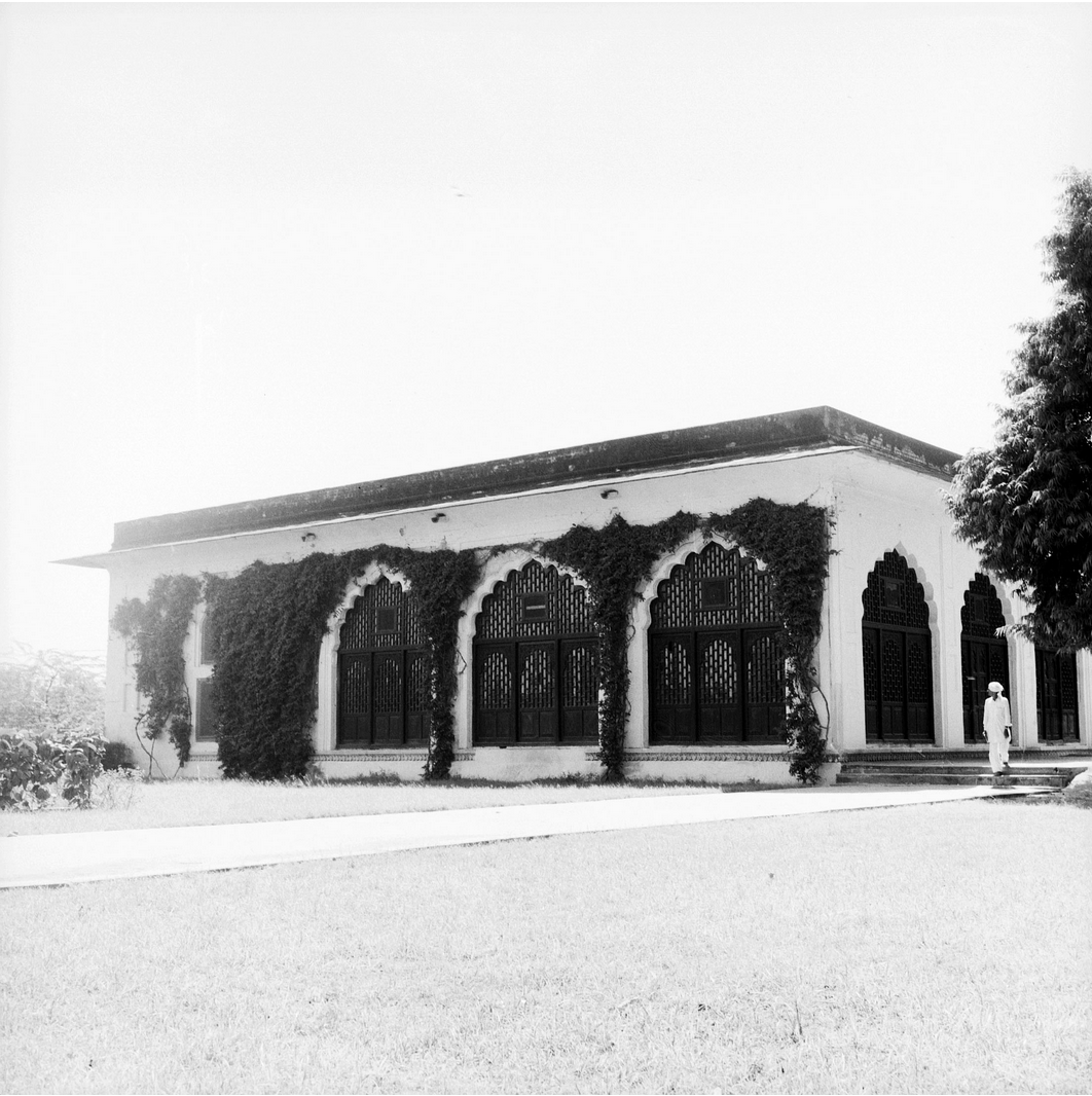 Red fort: front wall of Mughal museum