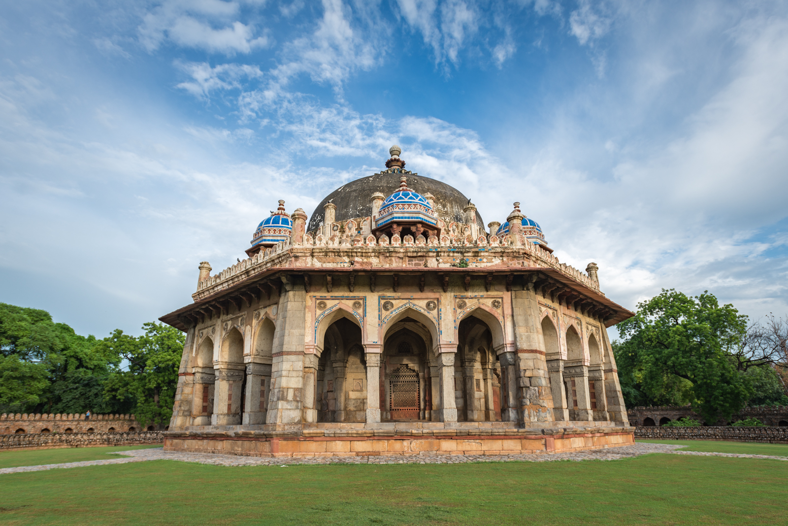 Tomb of Isa Khan, Delhi, India