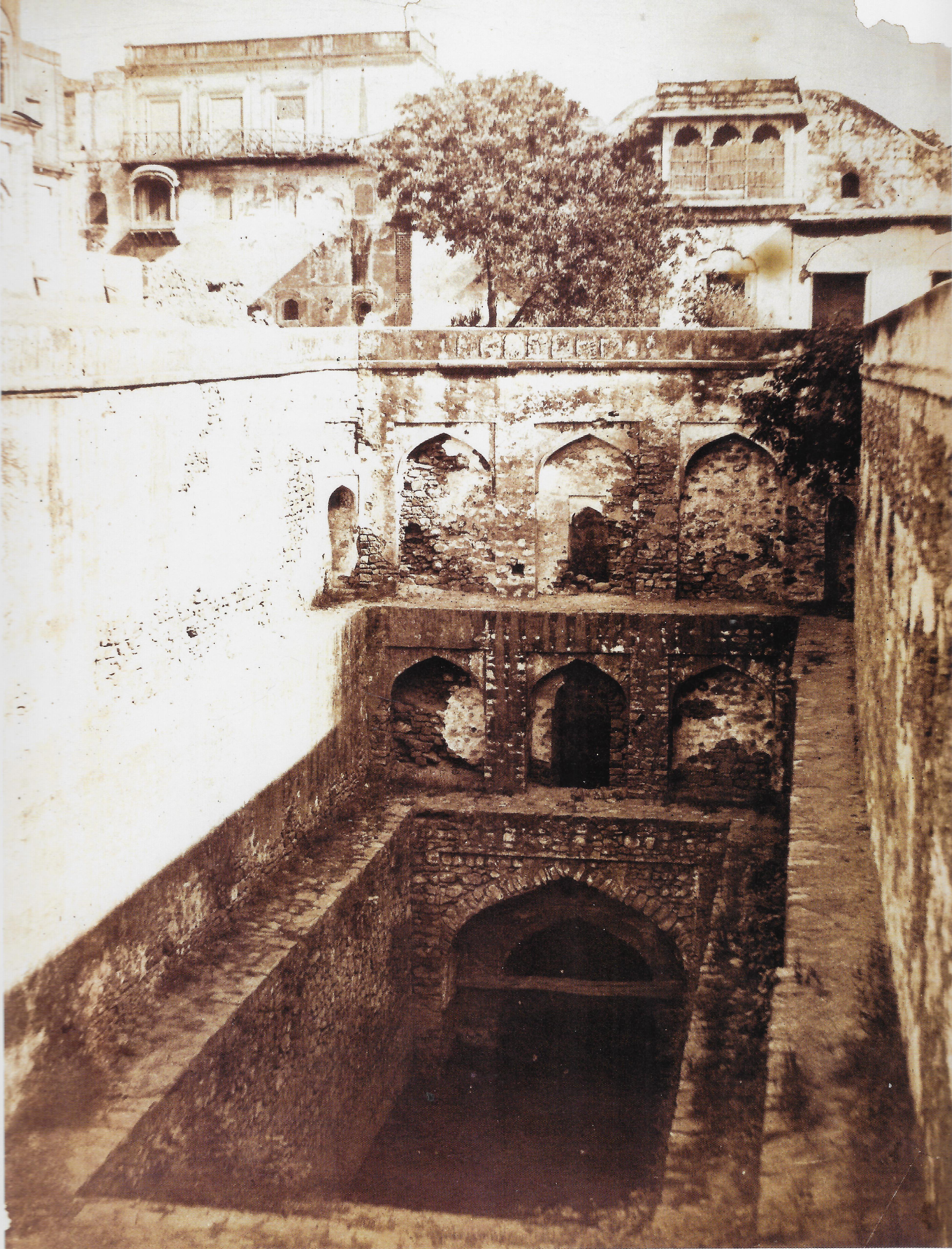 The Diving well at the qutb